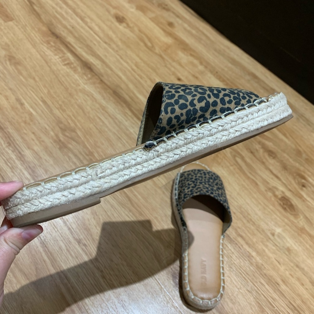 Leopard Sandals - Picture 4 of 4